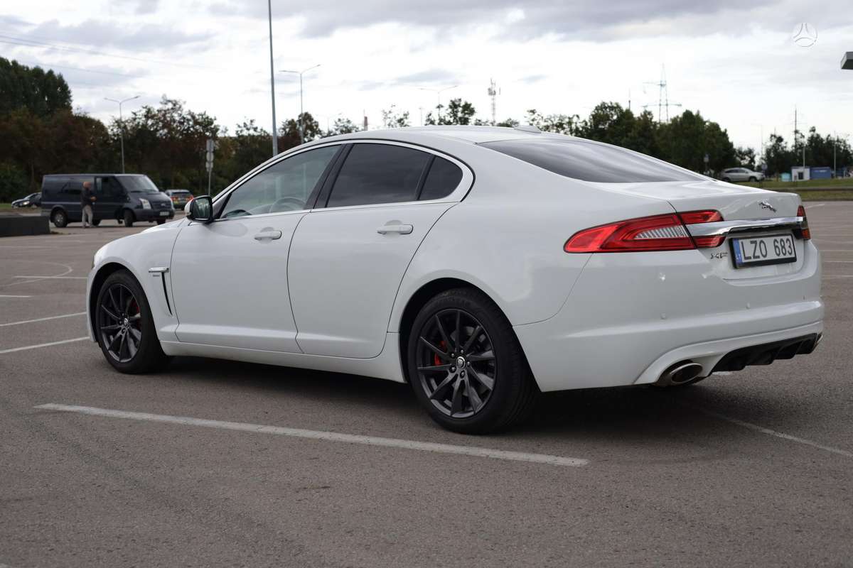 Jaguar XF, 2.2 l., Седан
