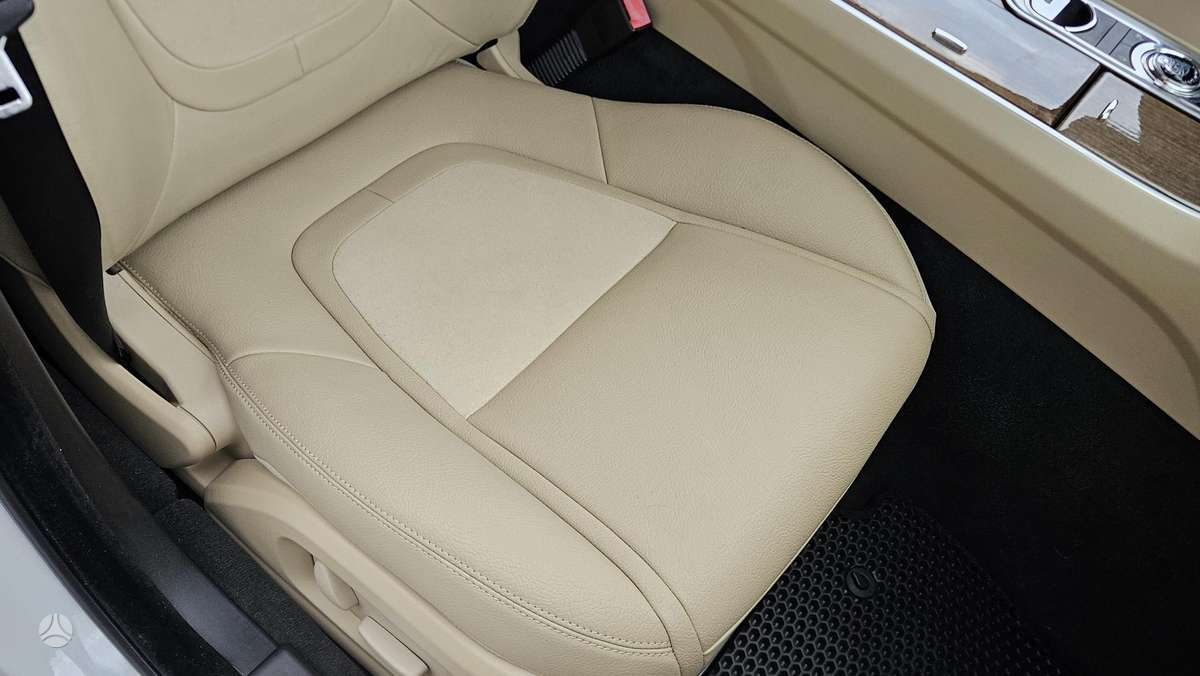 Jaguar XF, 2.2 l., Седан
