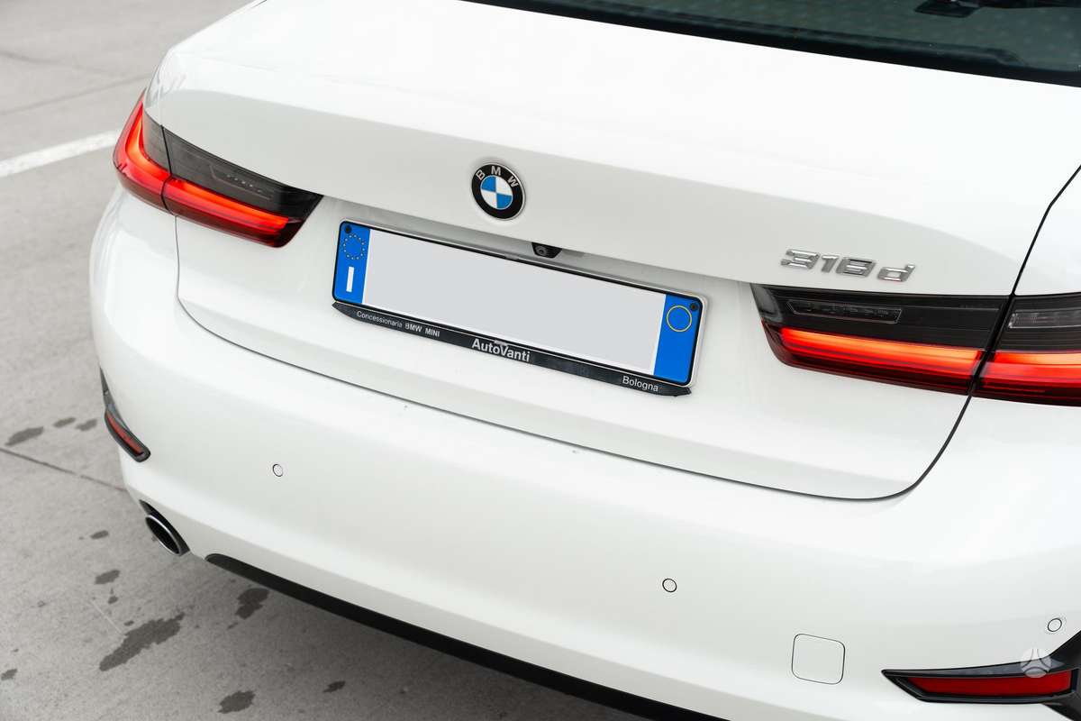 BMW 320, 2.0 l., Седан