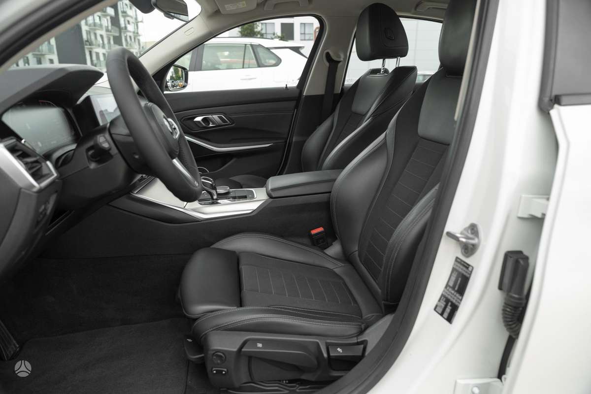 BMW 320, 2.0 l., Седан