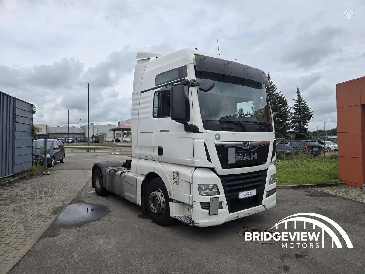 MAN TGX 18.500, double sleeper