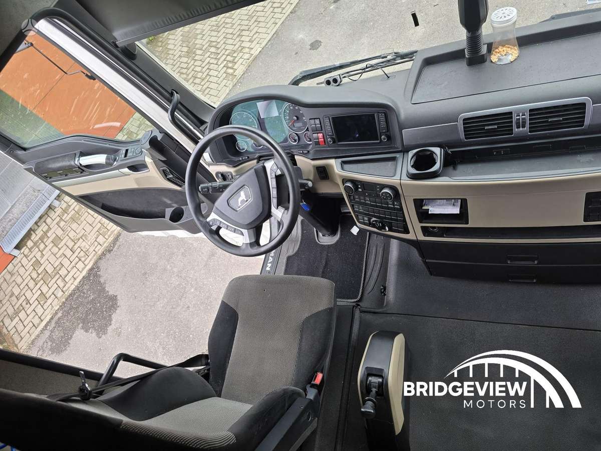 MAN TGX 18.500, double sleeper