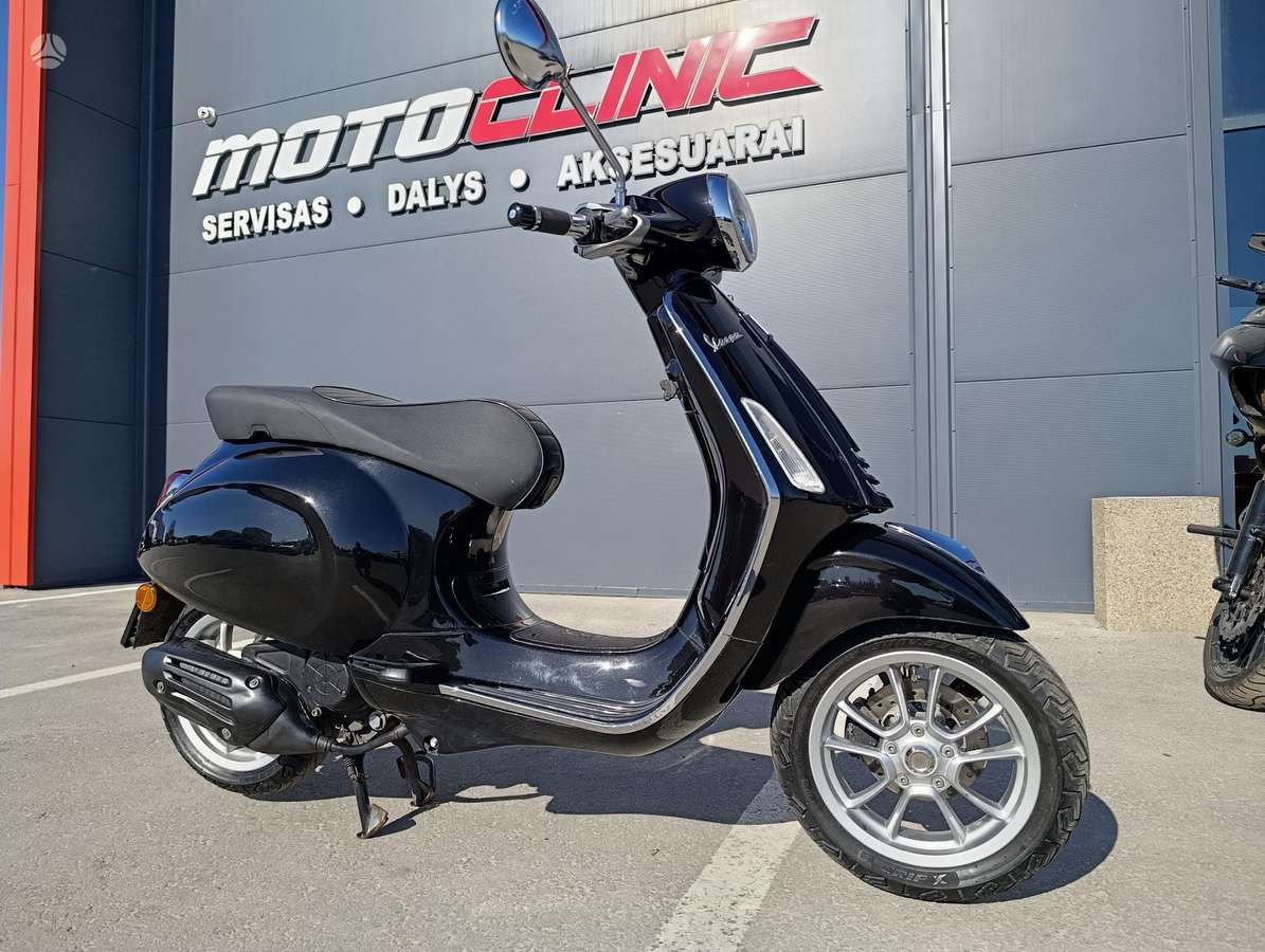 Piaggio Vespa 50cc, scooters / mopeds