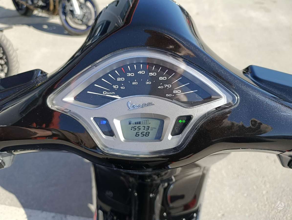 Piaggio Vespa 50cc, scooters / mopeds