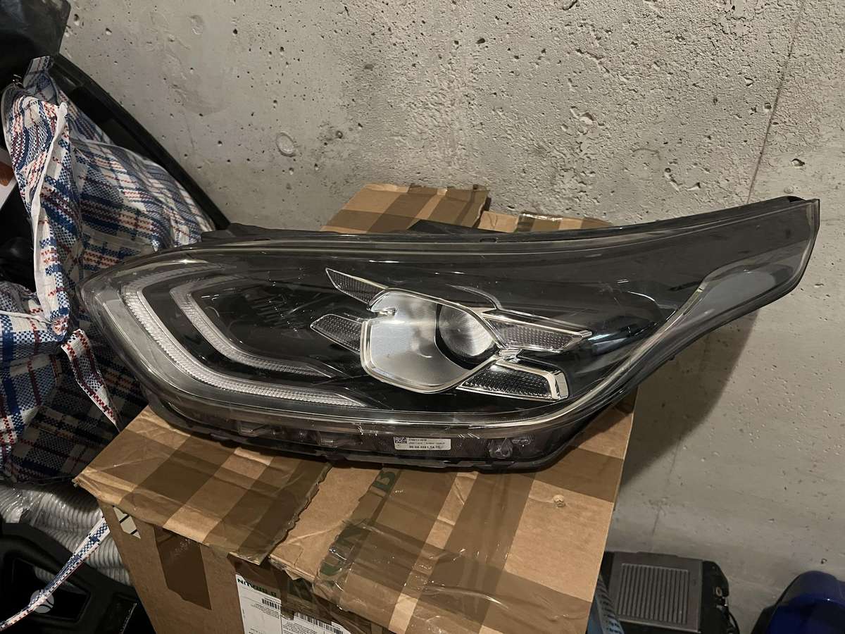 Kia Ceed žibintai