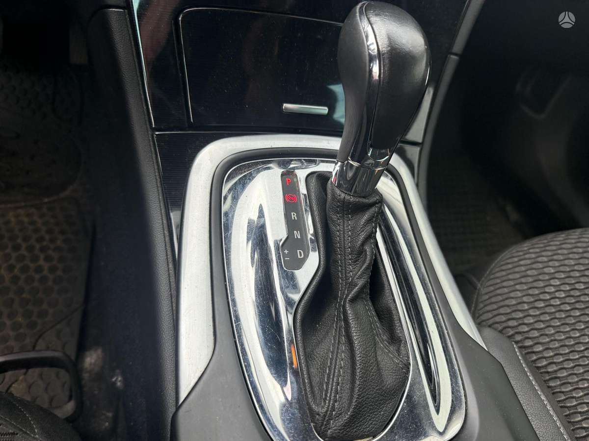 Opel Insignia, 2.0 l., Универсал