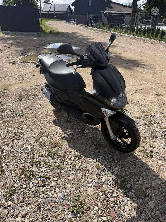 Gilera Runner 49cc, мотороллеры / мопеды