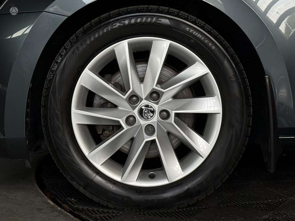 Skoda Superb, 2.0 l., Хэтчбек