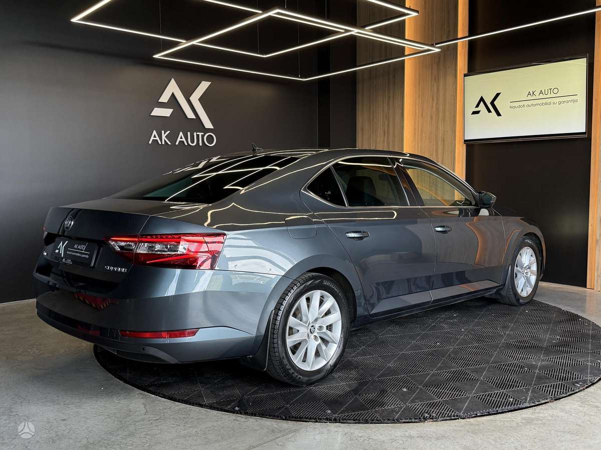 Skoda Superb, 2.0 l., Хэтчбек