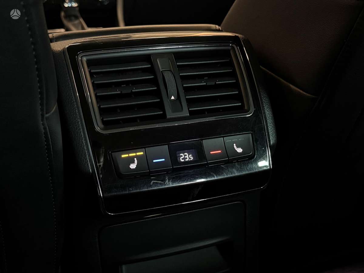 Skoda Superb, 2.0 l., Хэтчбек