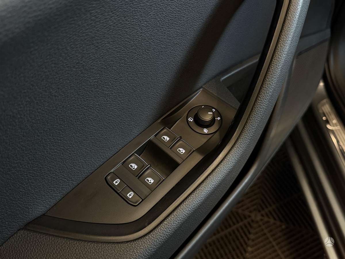 Skoda Superb, 2.0 l., Хэтчбек