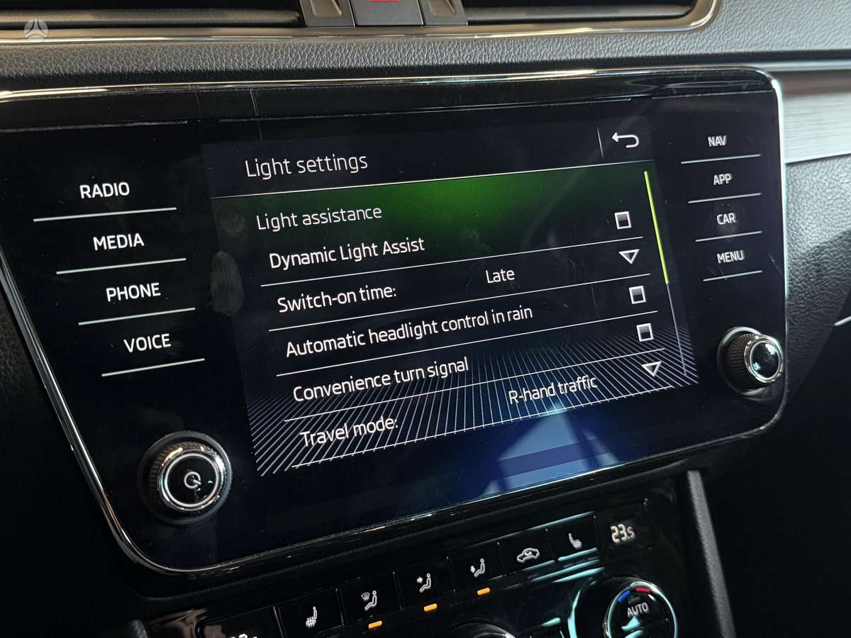 Skoda Superb, 2.0 l., Хэтчбек