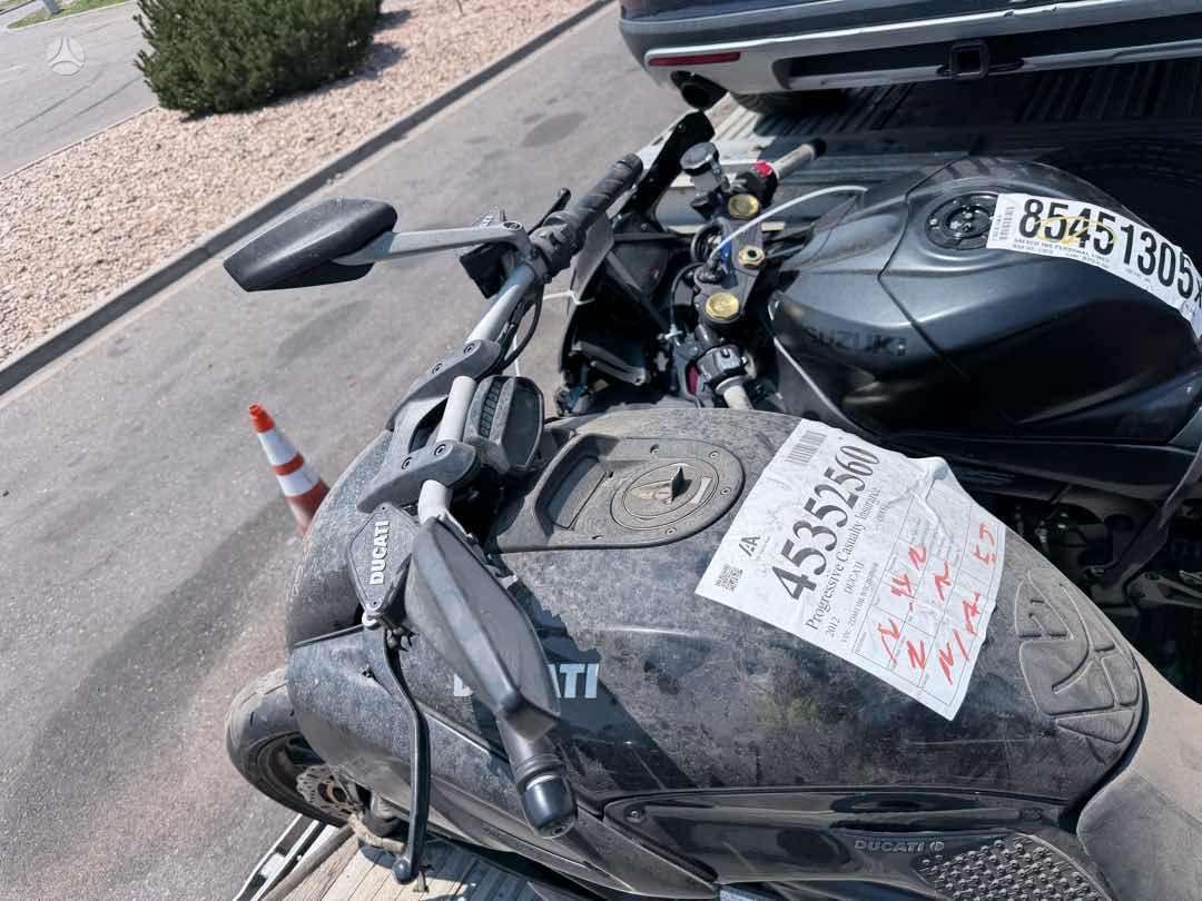 Ducati Diavel, спортбайки / superbikes