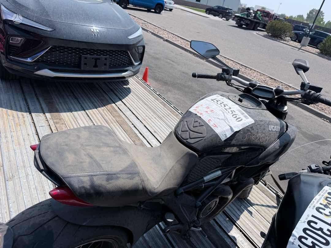 Ducati Diavel, спортбайки / superbikes