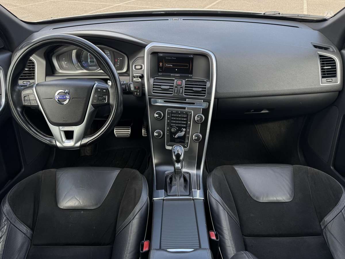 Volvo XC60 - 2