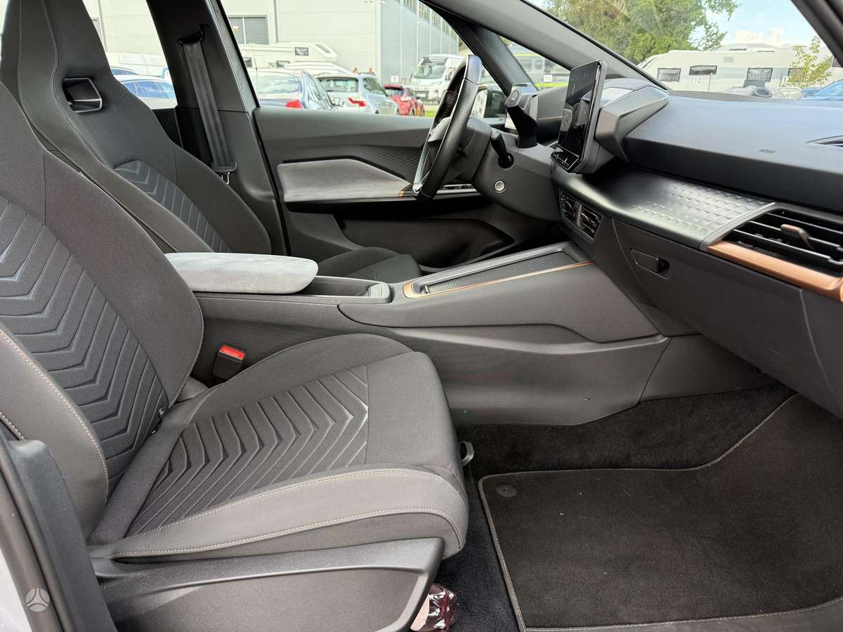Cupra Born, 62 kWh, hatchback