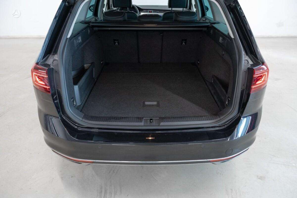 Volkswagen Passat, 2.0 l., Универсал
