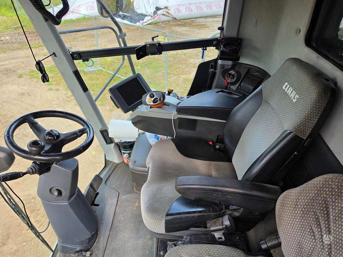 Claas Lexion 770TT, kombainai