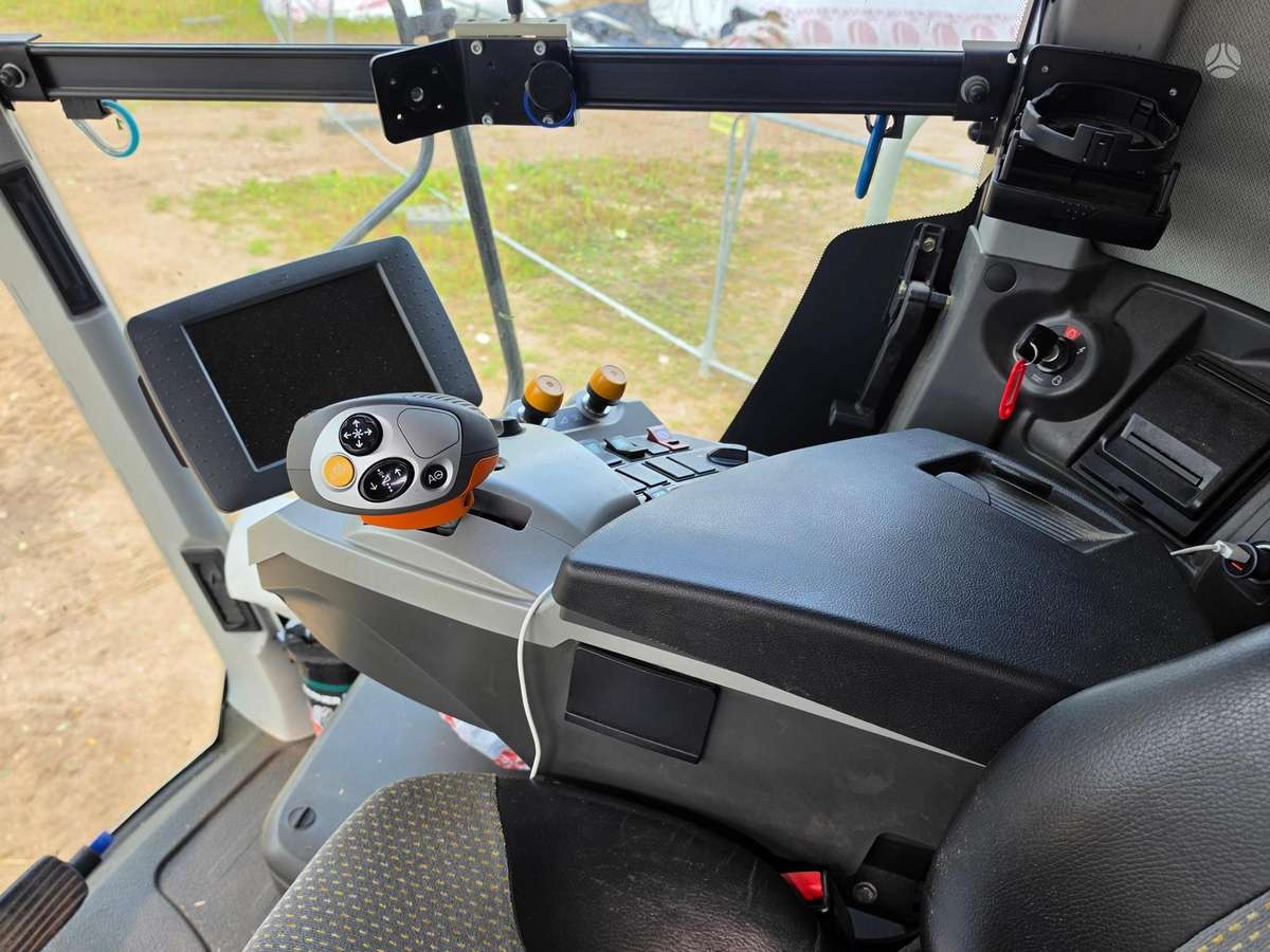 Claas Lexion 770TT, kombainai