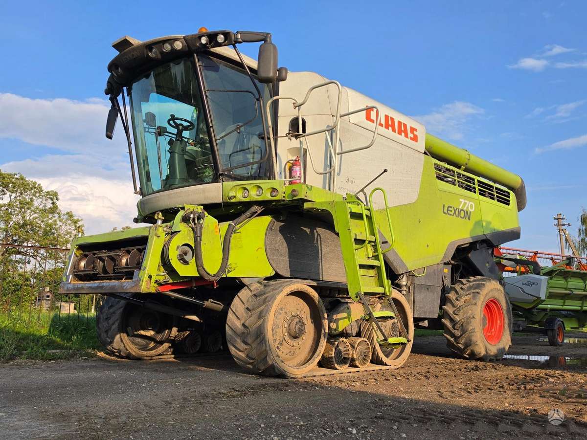 Claas Lexion 770TT, kombainai
