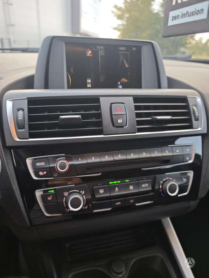 BMW 118, 2.0 l., Хэтчбек