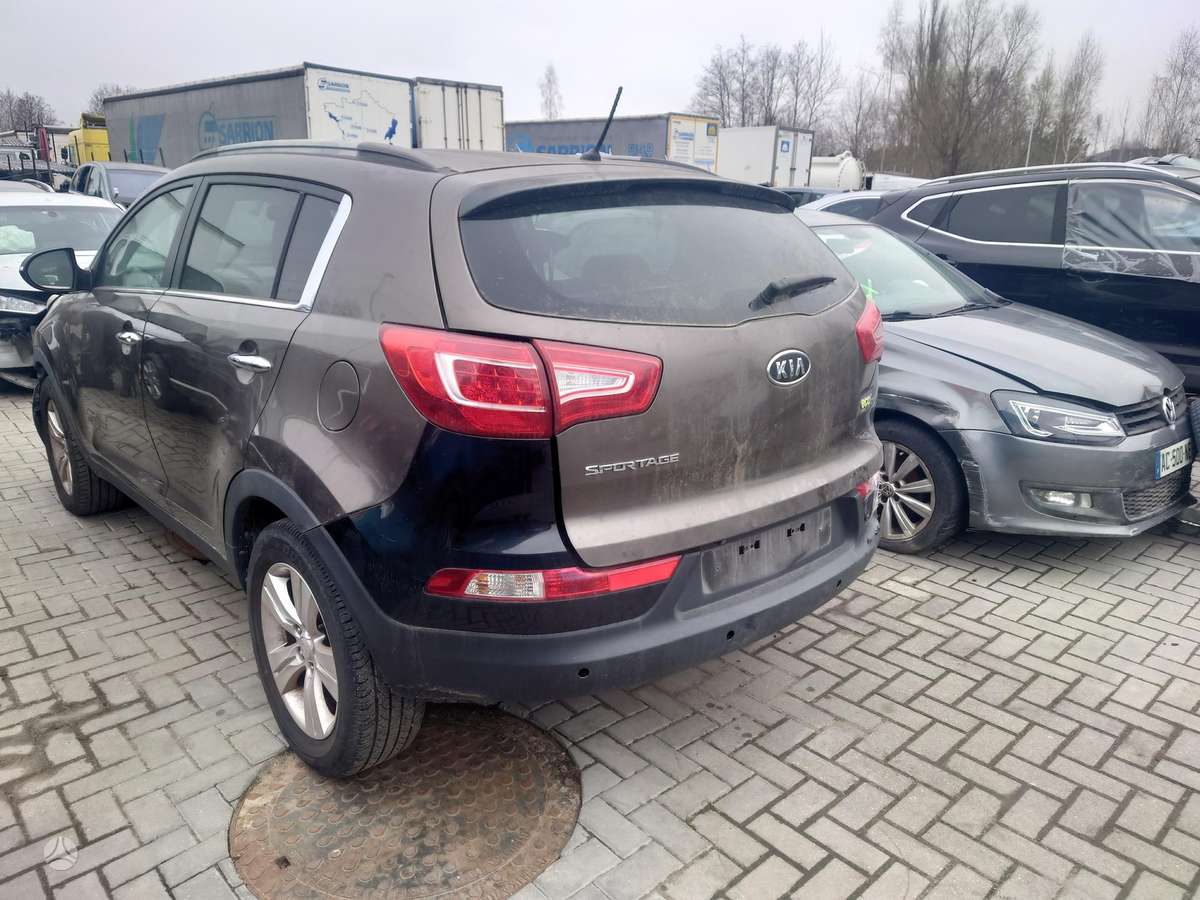 Kia Sportage по частям