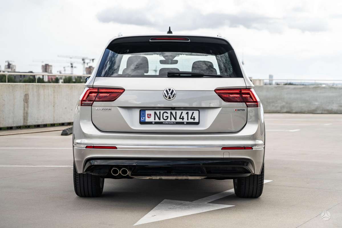 Volkswagen Tiguan - 8