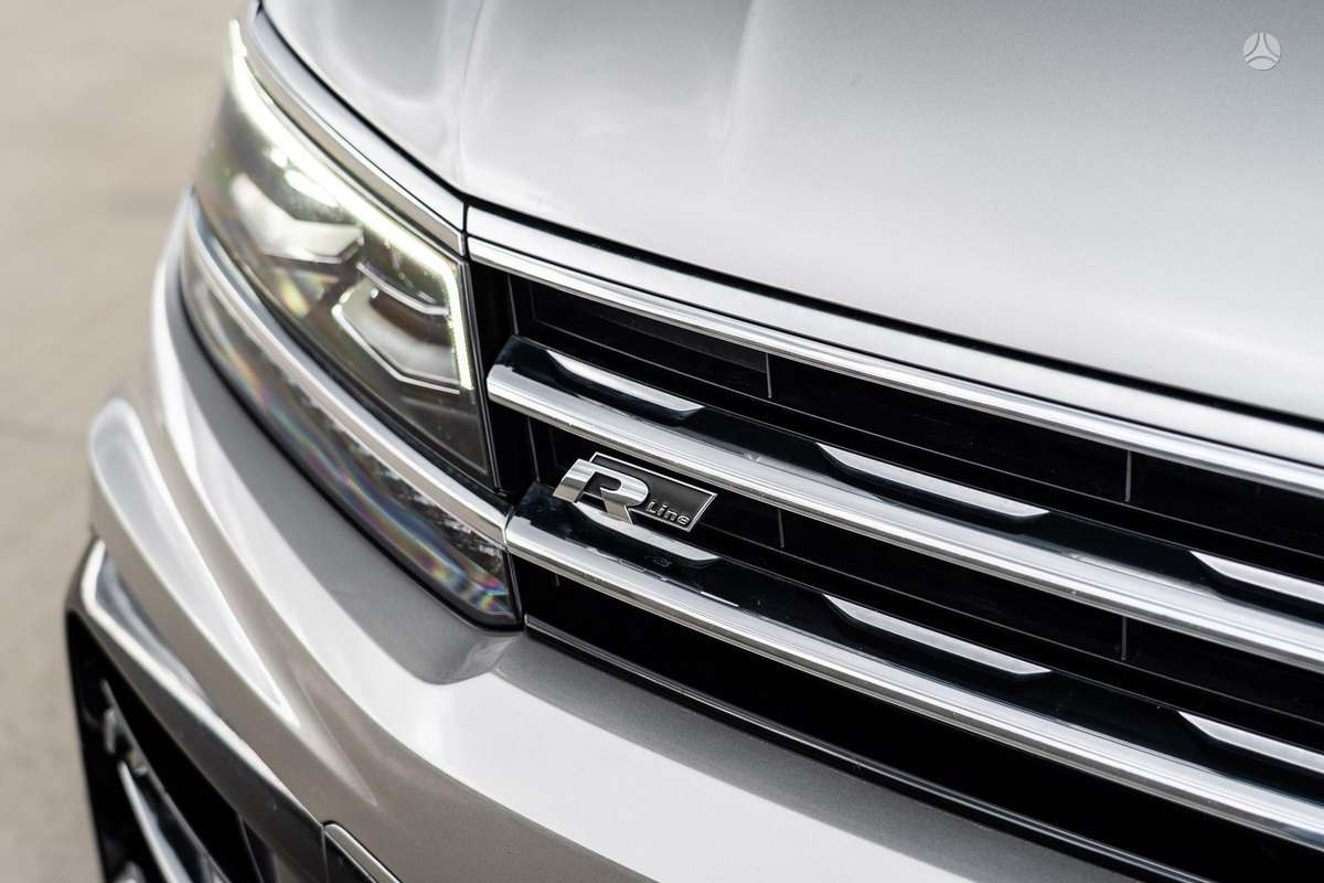 Volkswagen Tiguan - 10