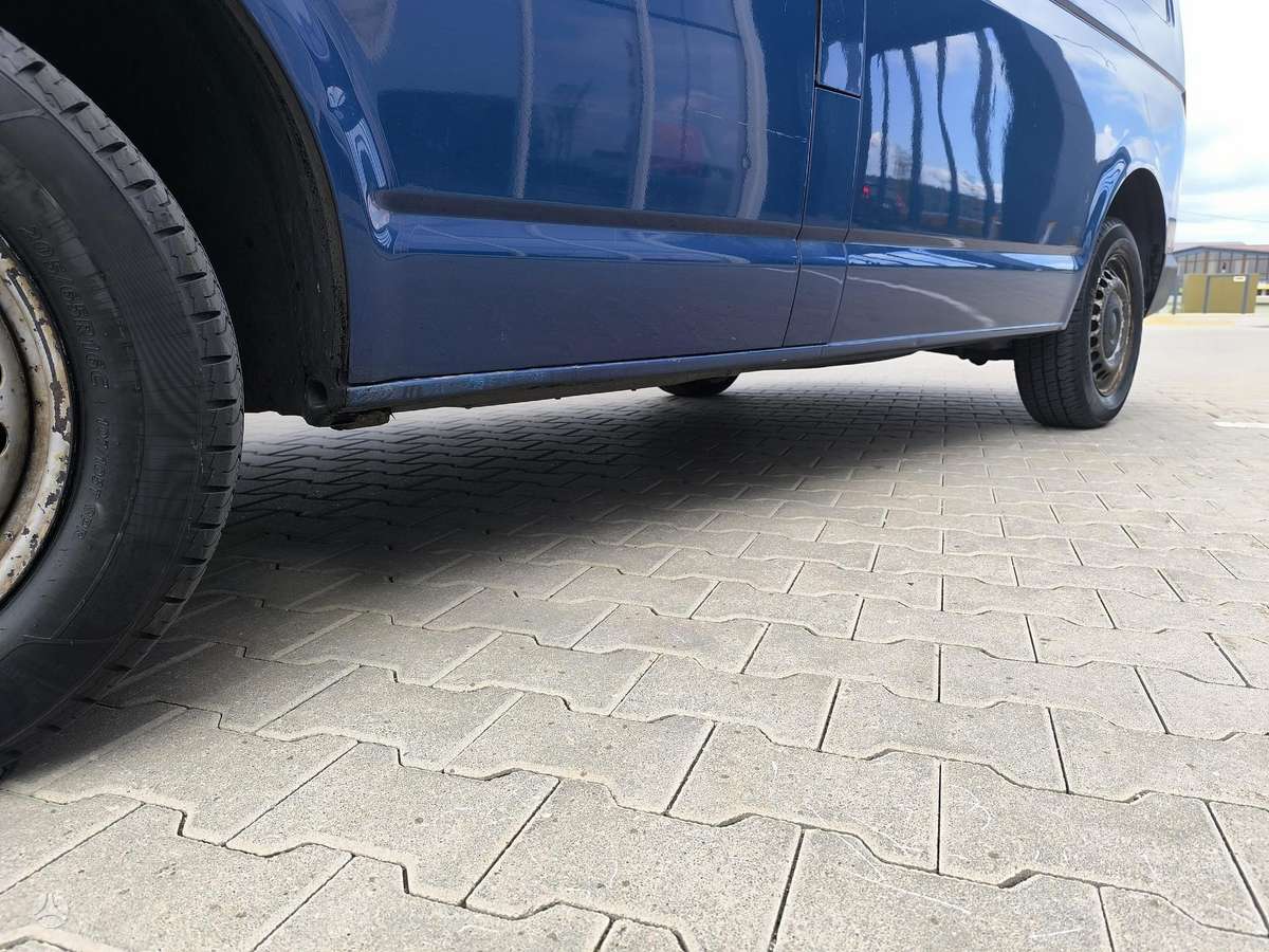 Volkswagen Transporter - 8