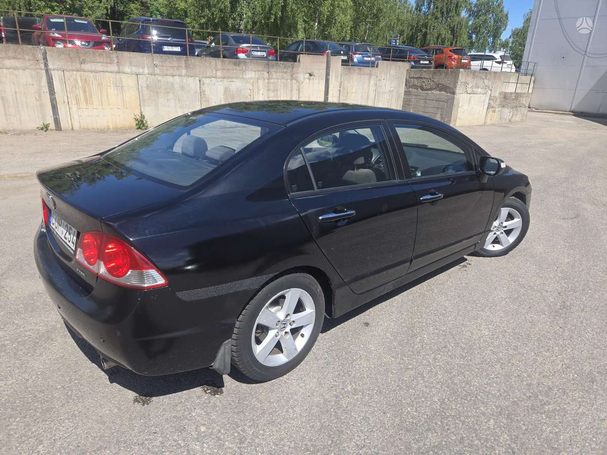 Honda Civic - 8