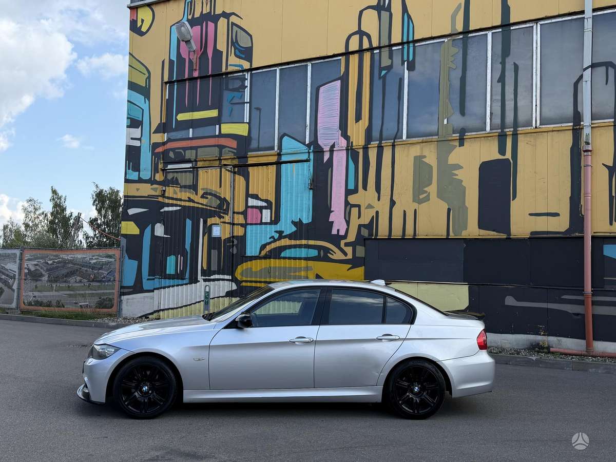 BMW 320, 2.0 l., Седан