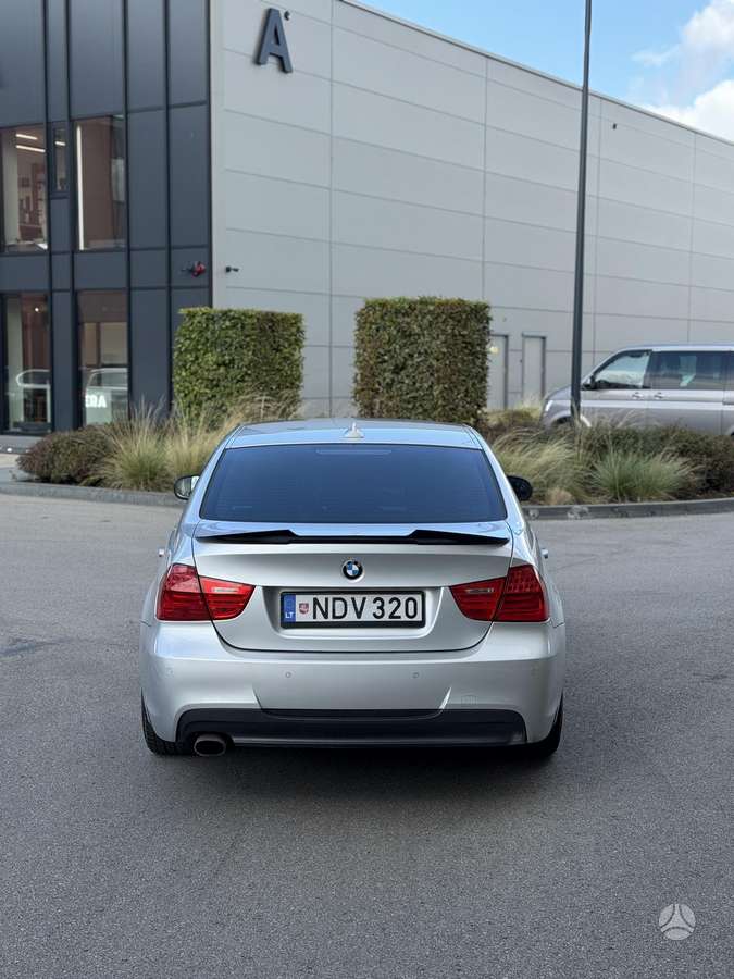 BMW 320, 2.0 l., Седан