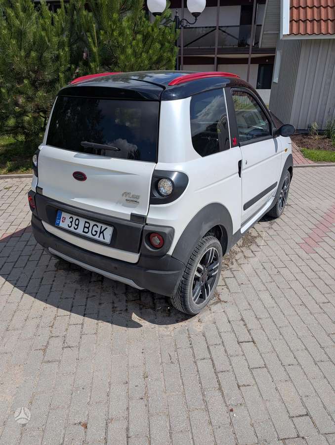 Microcar Mgo, Универсал