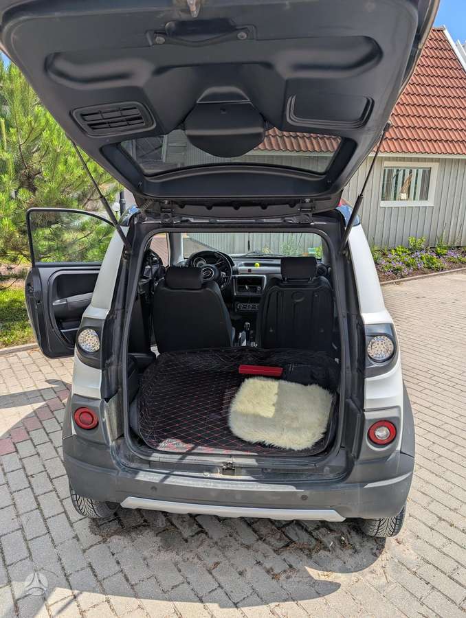 Microcar Mgo, Универсал