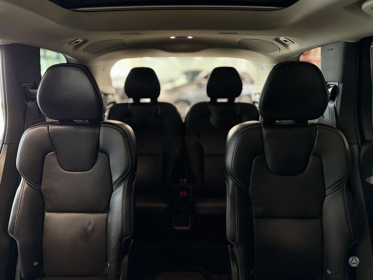 Volvo XC90 - 9