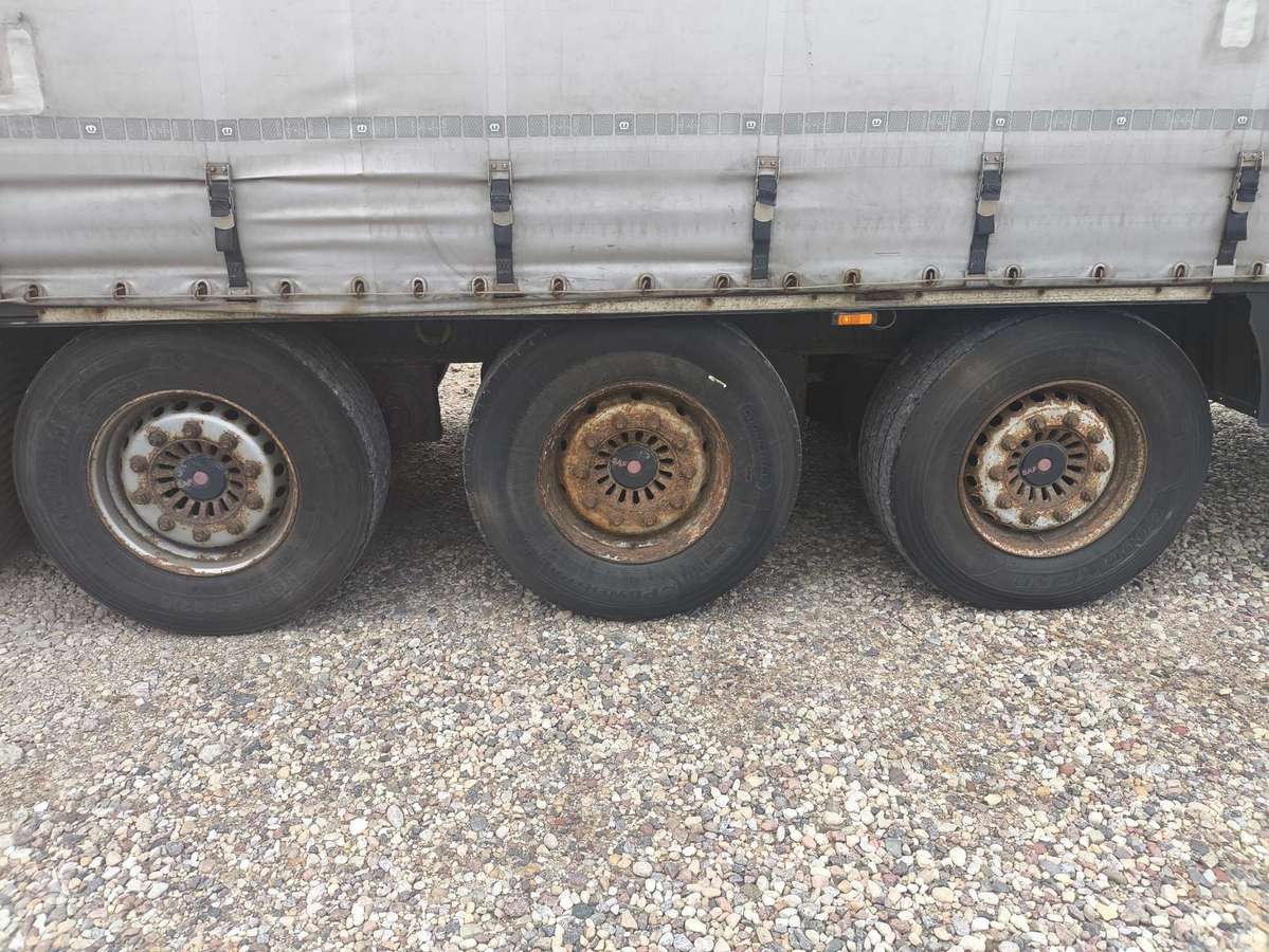 Krone SAF, užuolaidinės / tentinės