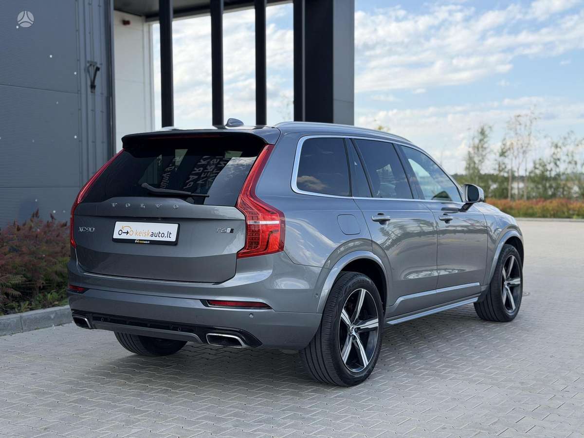 Volvo XC90 - 10