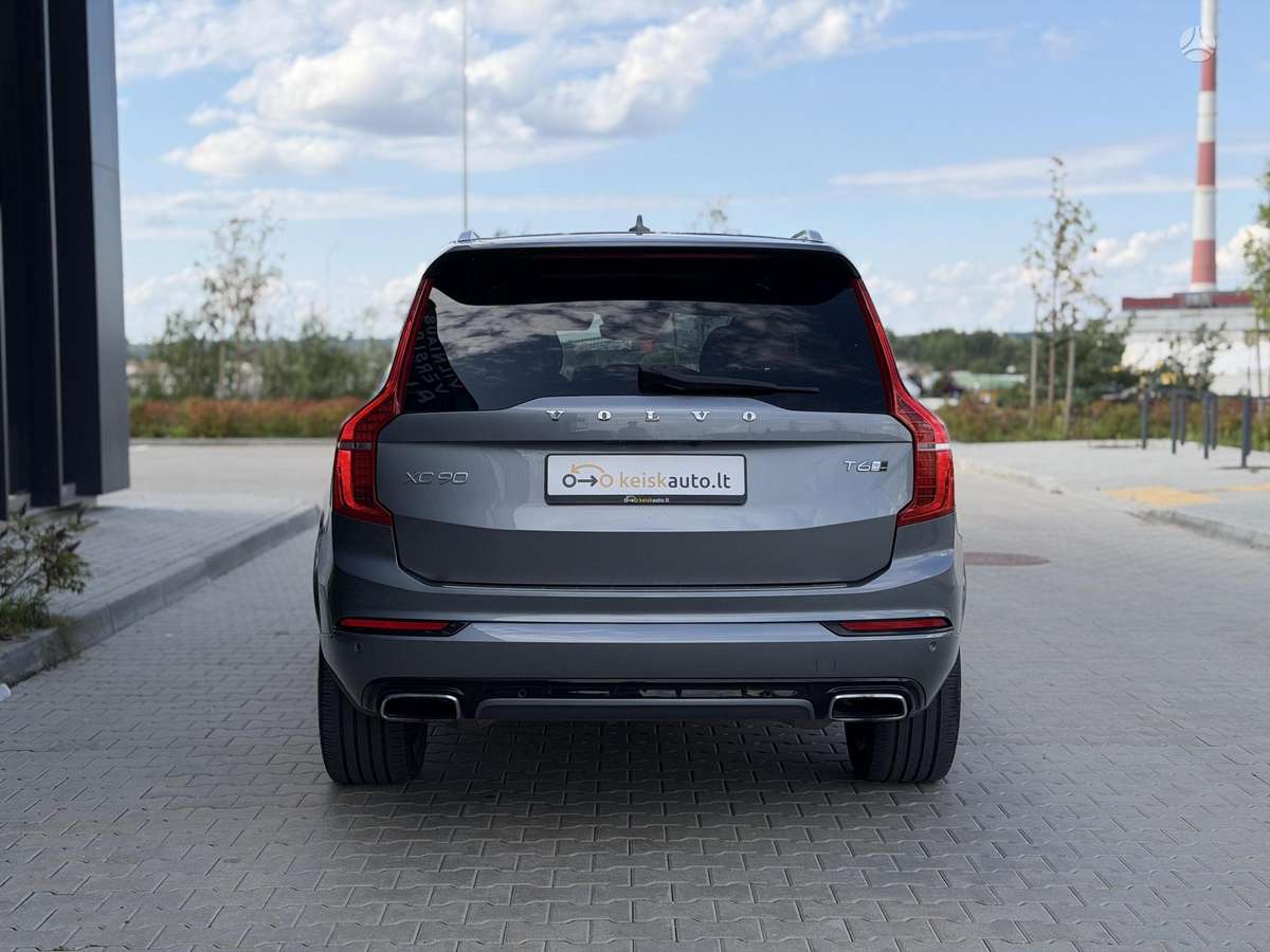 Volvo XC90 - 12