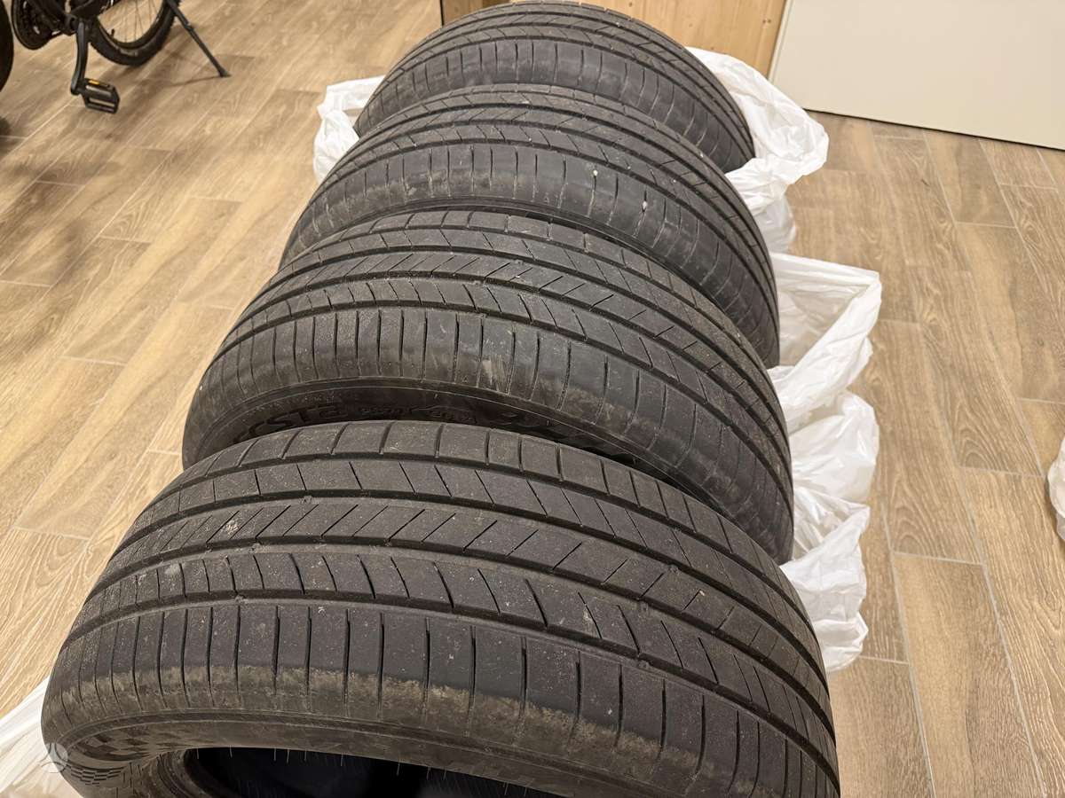Kumho Ecsta, летние 235/55 R18