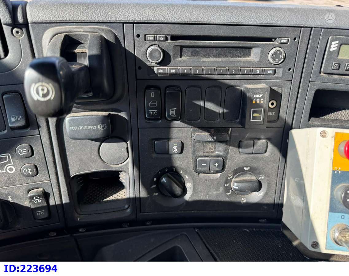 Scania P360, cits