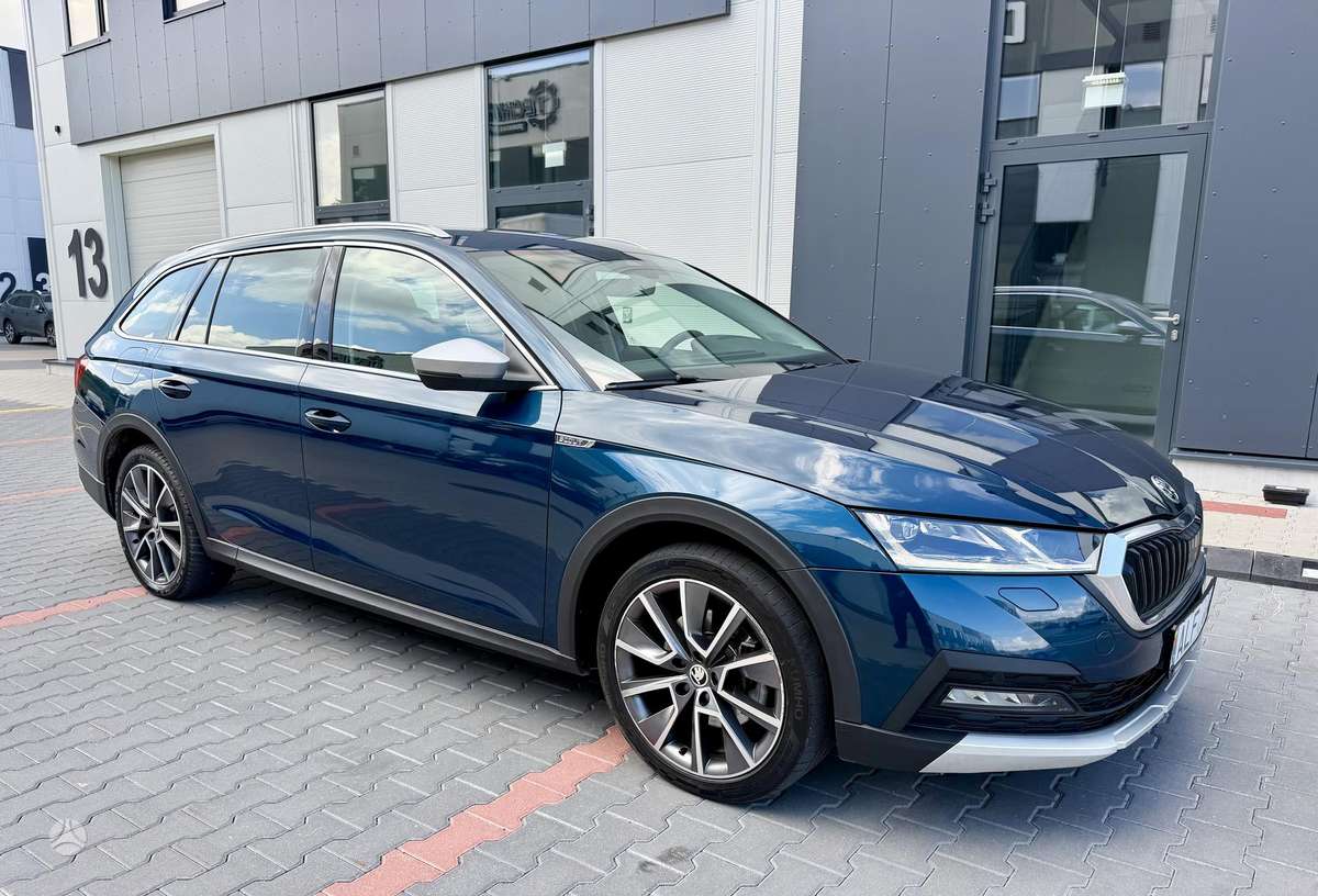 Škoda Octavia Scout - 10
