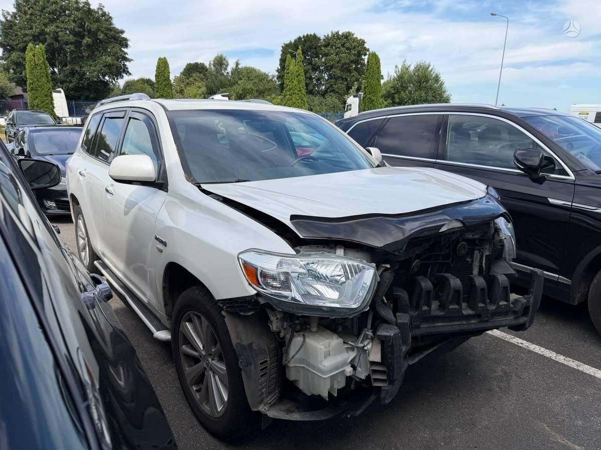Toyota Highlander - 3