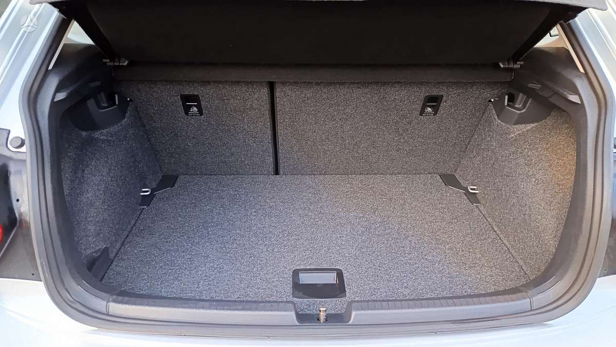 Volkswagen Polo - 12