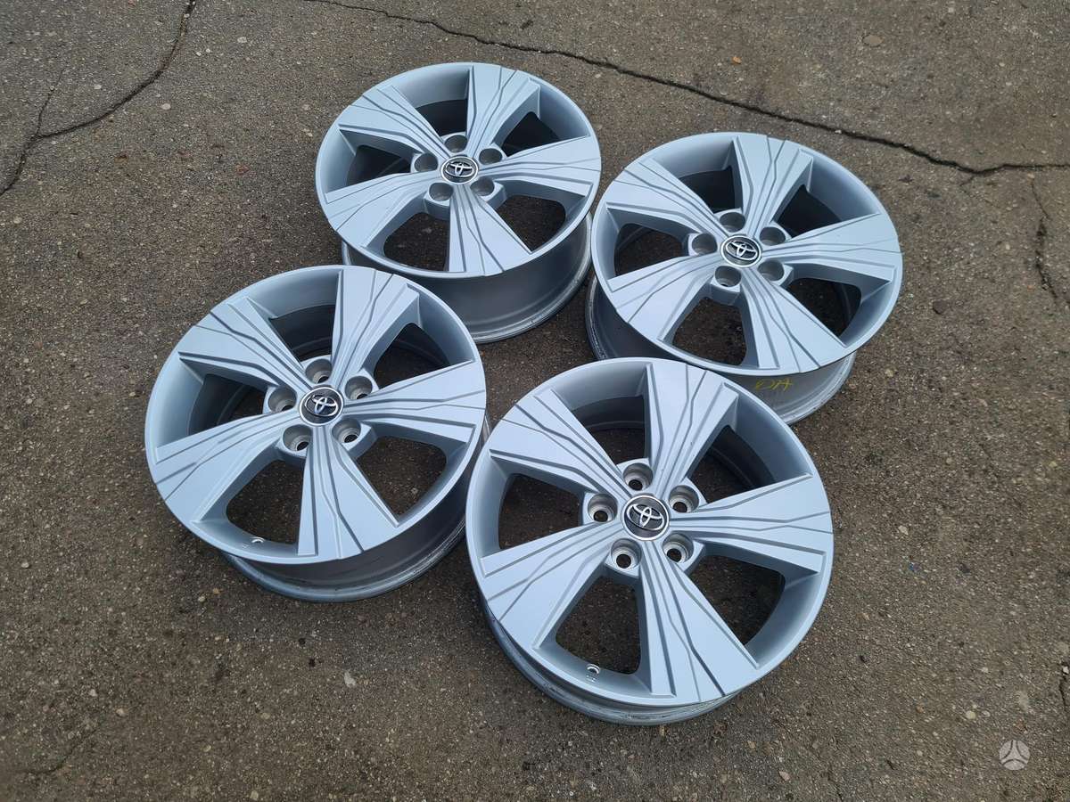 Toyota Corolla Cross, light alloy, R17