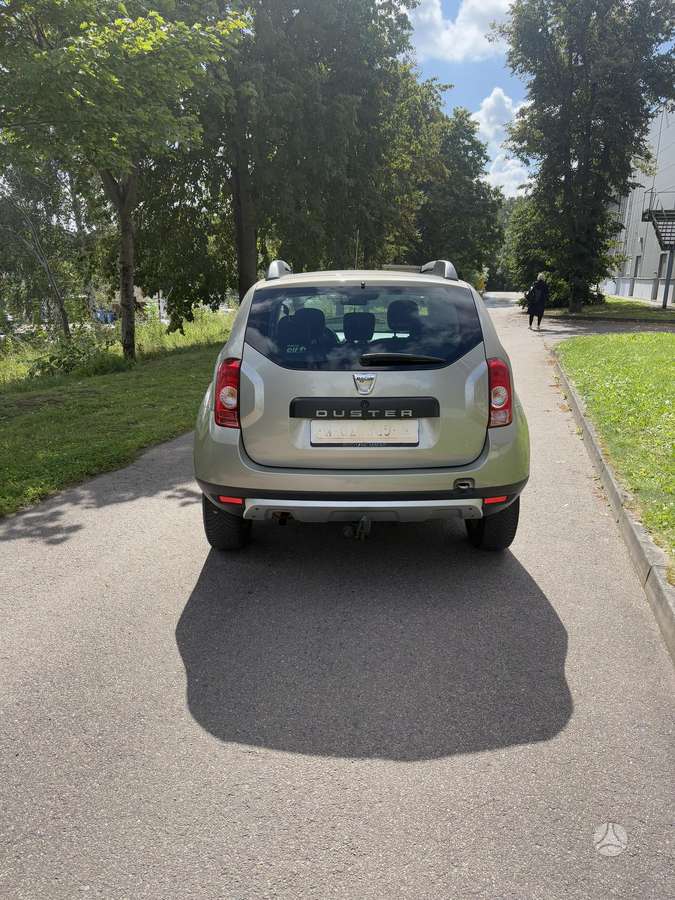 Dacia Duster, 1.6 l., Внедорожник / Кроссовер
