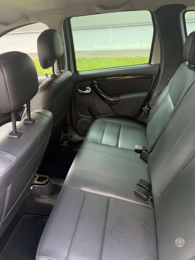 Dacia Duster, 1.6 l., Внедорожник / Кроссовер