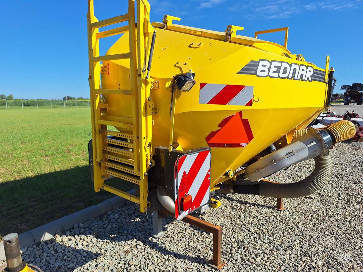 Bednar FERTI‑BOX FB 3000, other