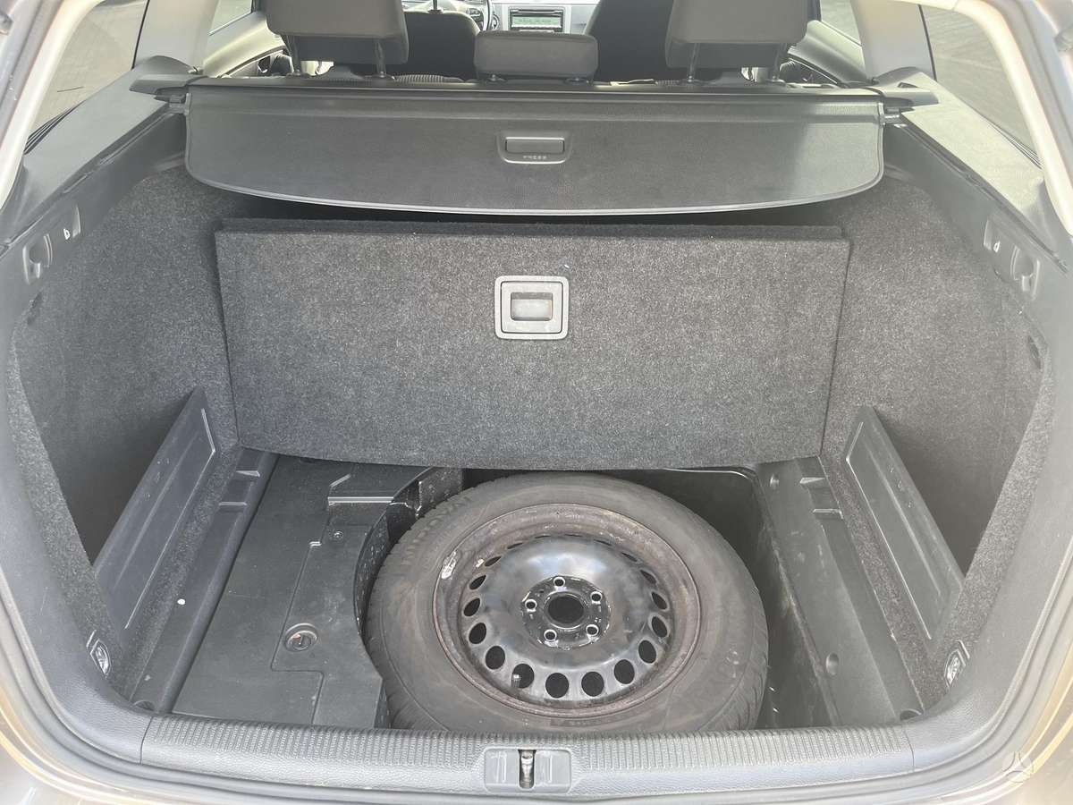 Volkswagen Passat, 1.6 l., Универсал