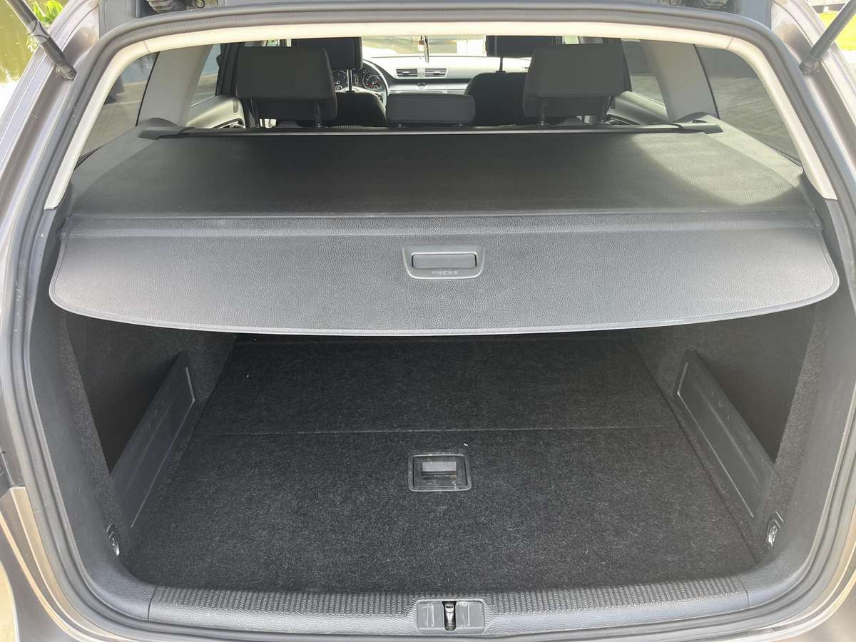Volkswagen Passat, 1.6 l., Универсал