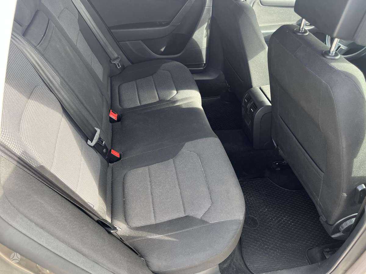 Volkswagen Passat, 1.6 l., Универсал